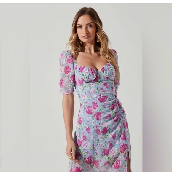 New ASTR The Label Revolve Floral Front Slit Milkmaid Midi Dress - Picture 3 of 6